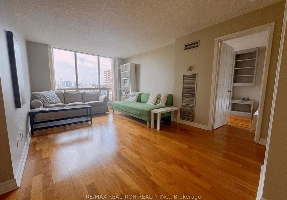 40-scollard-street-toronto-ontario-c12409541