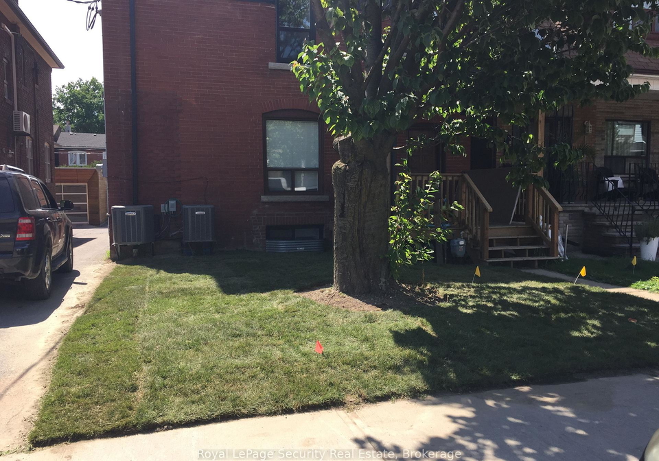 226-lauder-avenue-toronto-ontario-c12409580