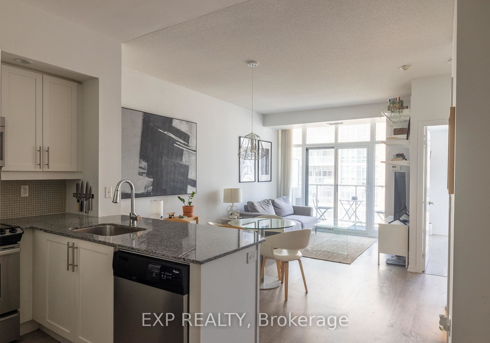 75-east-liberty-street-toronto-ontario-c12409697