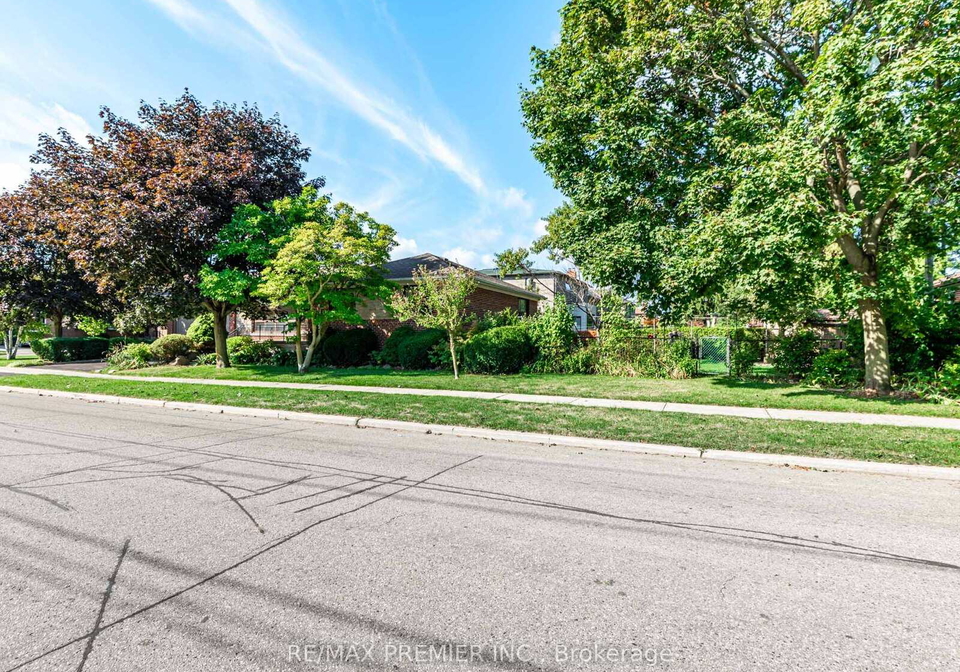 150-codsell-avenue-toronto-ontario-c12409862