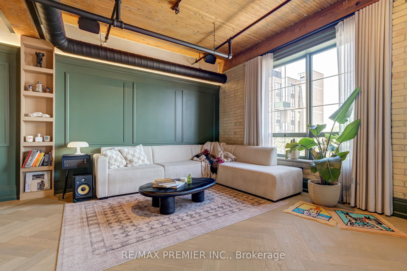 781-king-street-w-toronto-ontario-c12409865