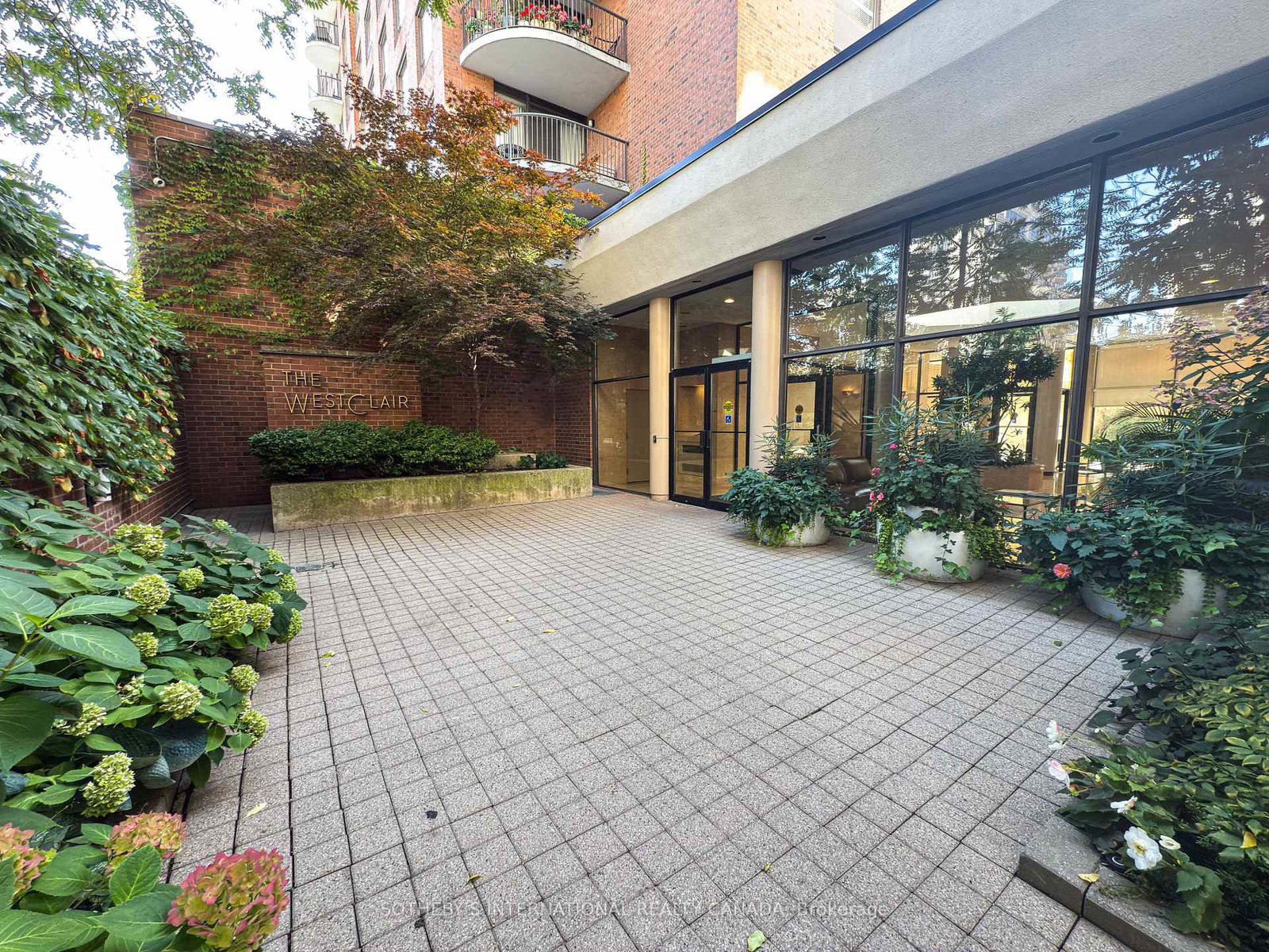 47-st-clair-avenue-w-toronto-ontario-c12409908