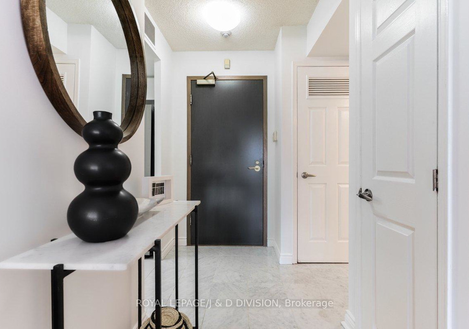 7-broadway-avenue-toronto-ontario-c12410014