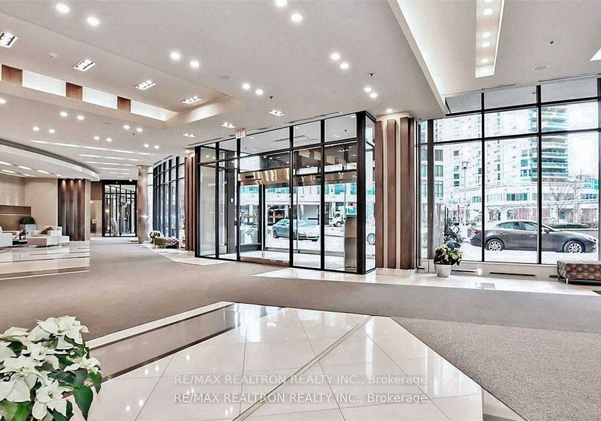33-bay-street-toronto-ontario-c12410057