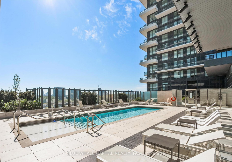 30-inn-on-the-park-drive-north-york-ontario-c12410171