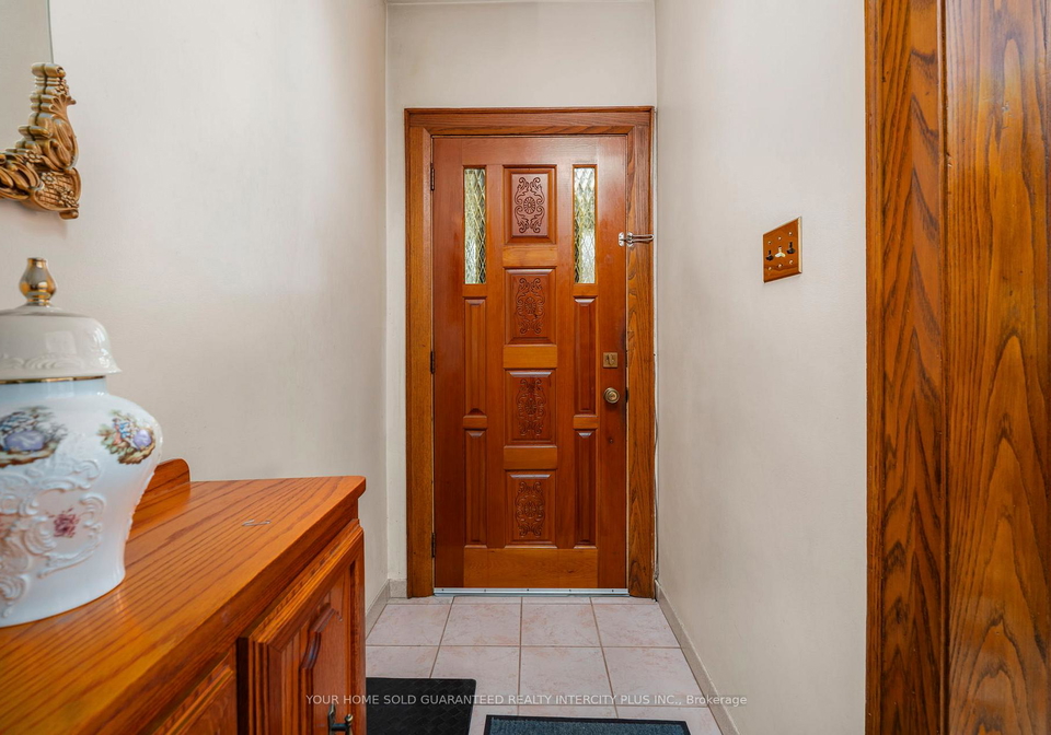 201-westmount-avenue-toronto-ontario-c12410361