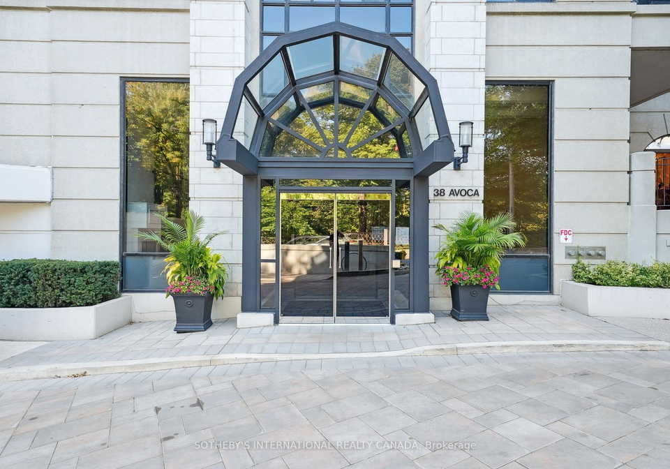 38-avoca-avenue-toronto-ontario-c12410382
