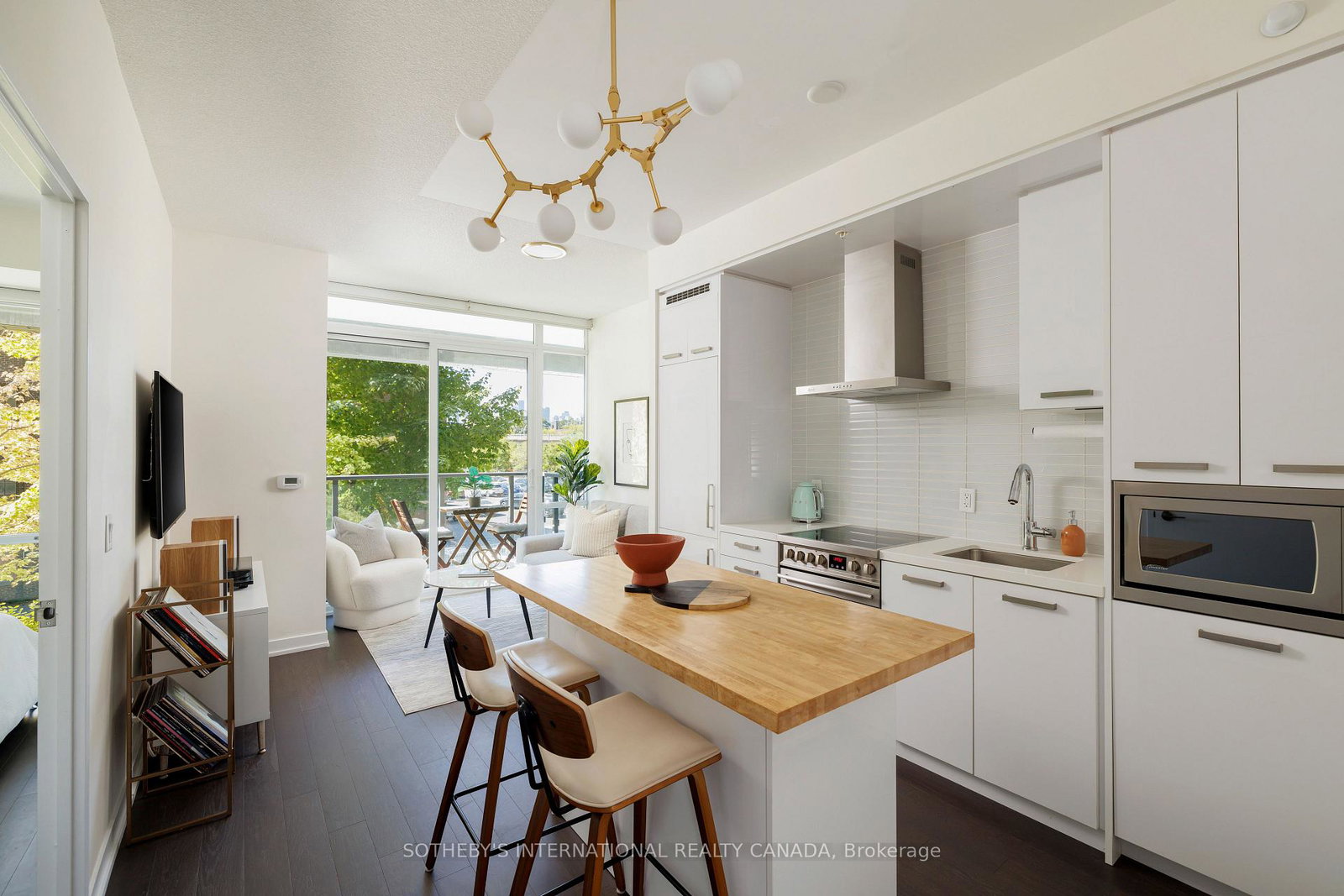120-bayview-avenue-toronto-ontario-c12410745
