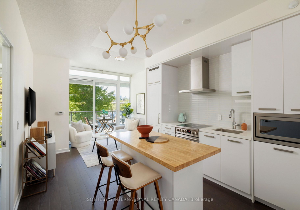 120-bayview-avenue-toronto-ontario-c12410745