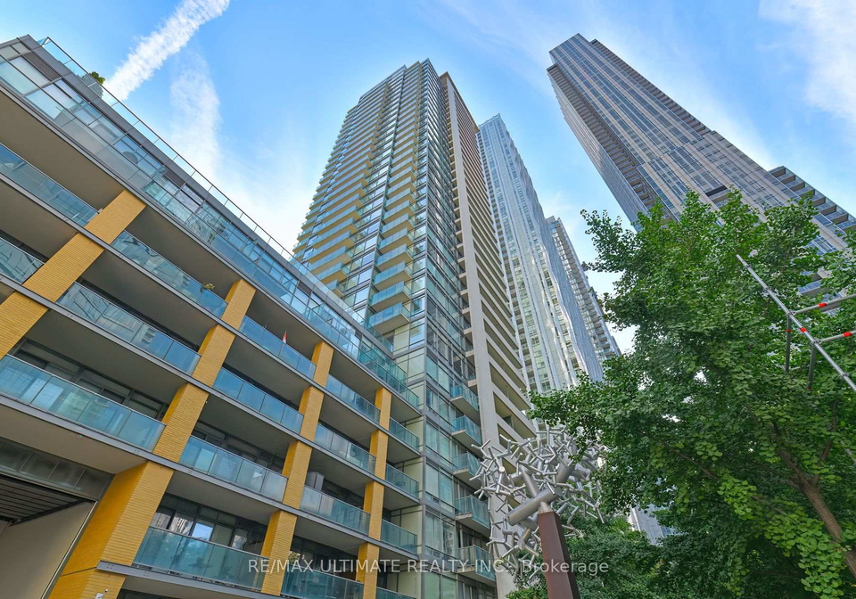 18-yorkville-avenue-toronto-ontario-c12410779