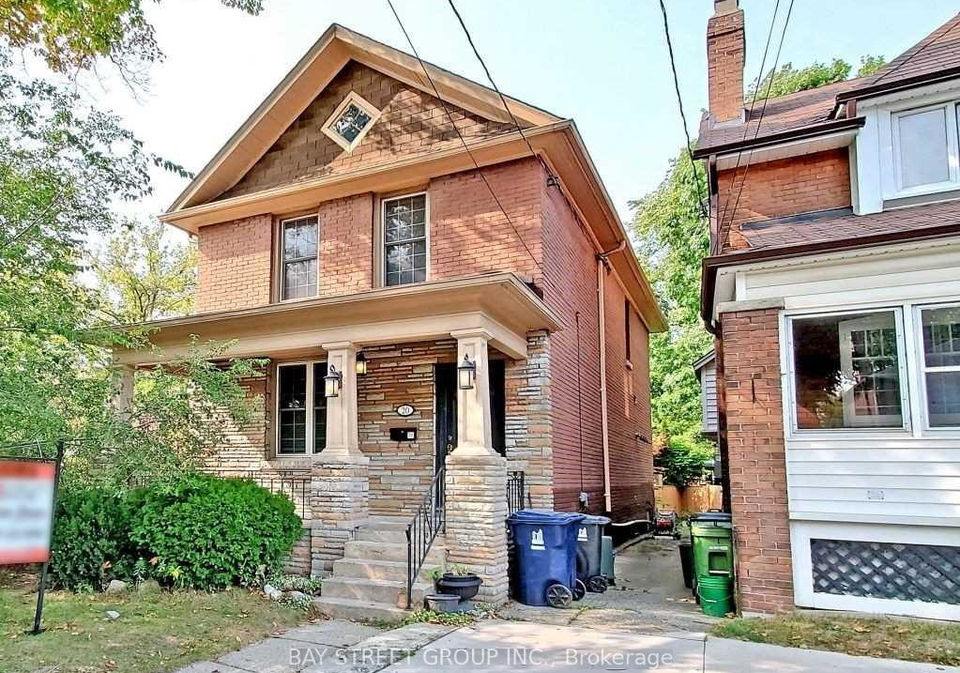20-bowood-avenue-toronto-ontario-c12411274