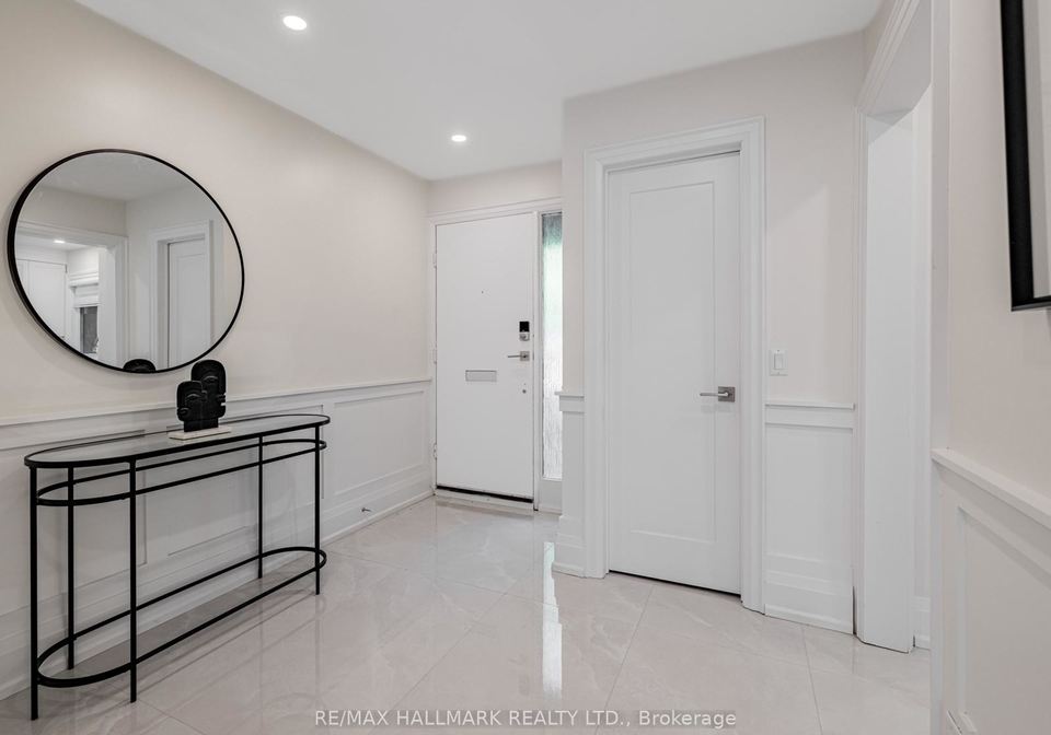 131steeles-avenue-w-toronto-ontario-c12411333