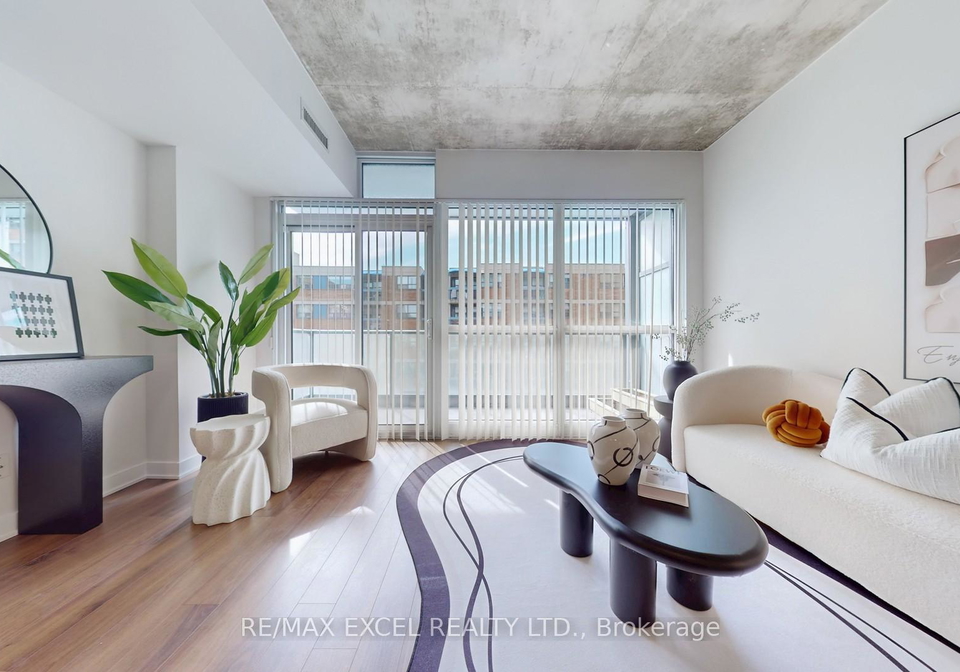 210-simcoe-street-toronto-ontario-c12411390