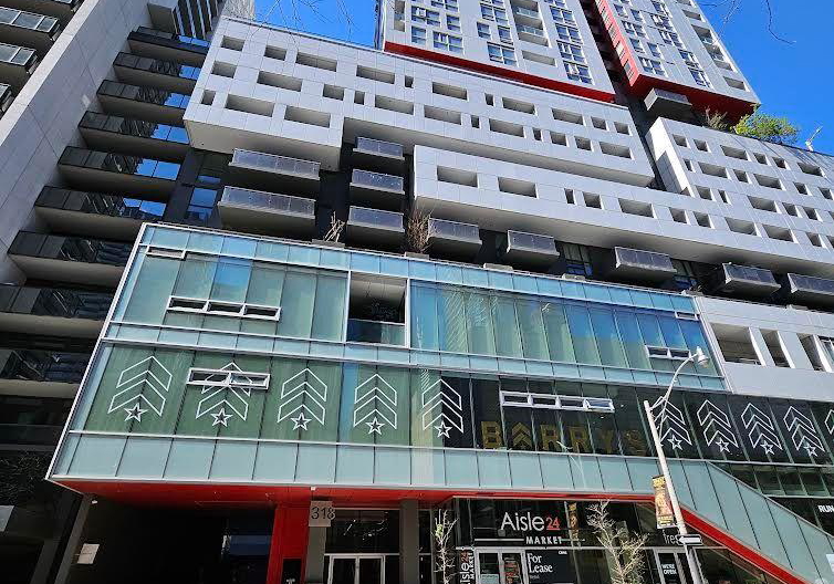 318-richmond-street-w-toronto-ontario-c12411581