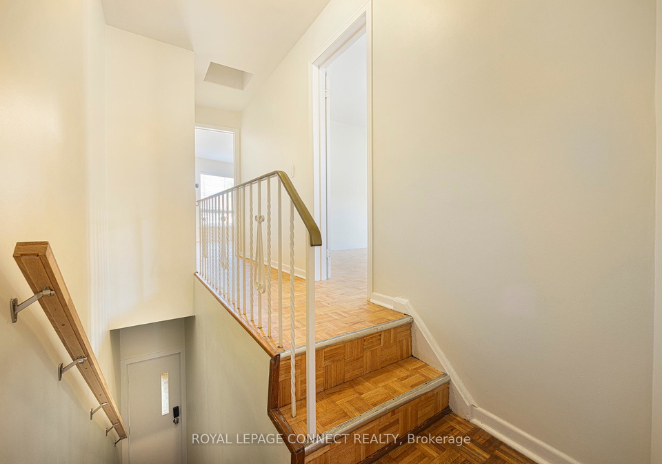 246-niagara-street-toronto-ontario-c12411723
