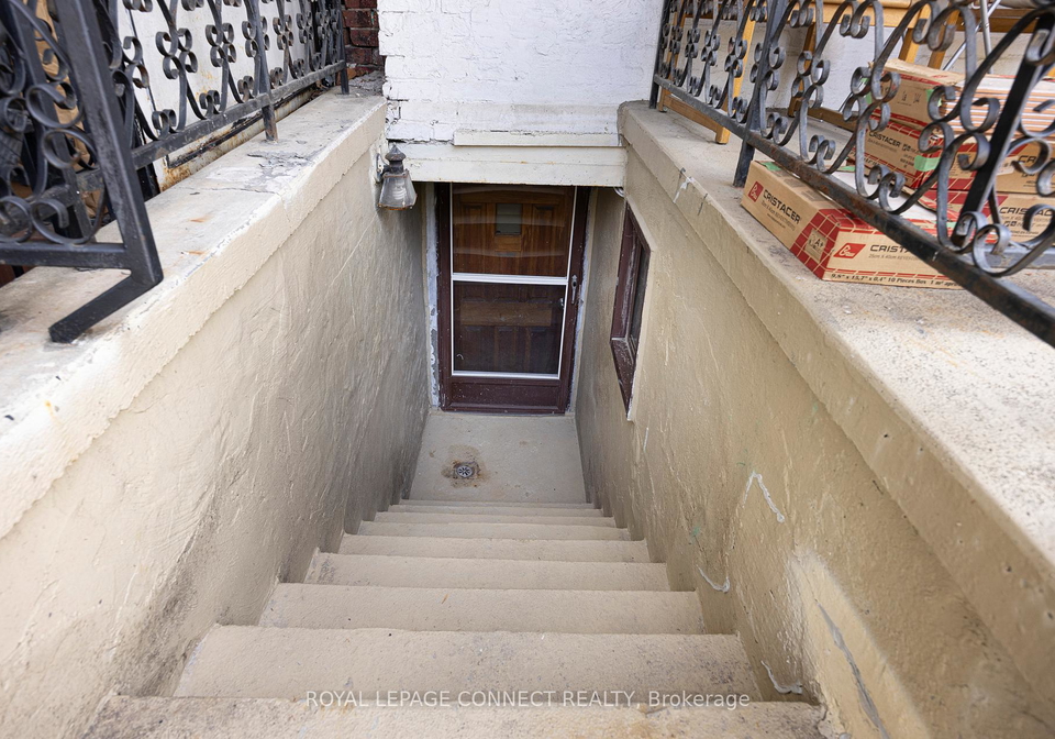 246-niagara-street-toronto-ontario-c12411739