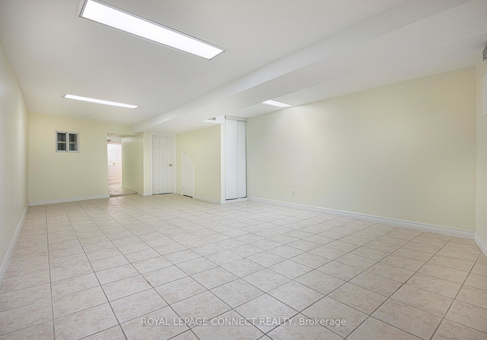 246-niagara-street-toronto-ontario-c12411739