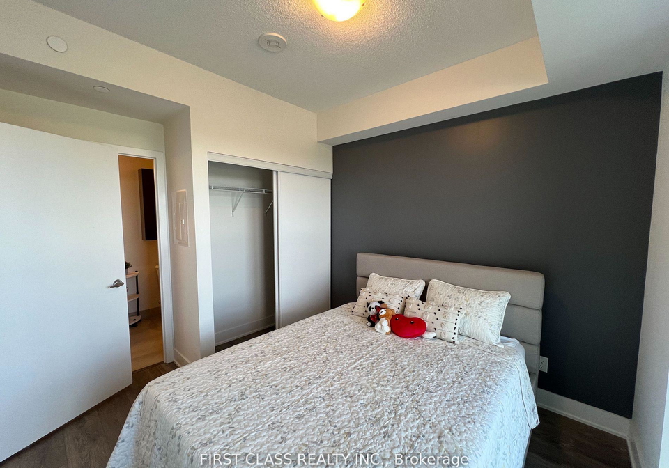 188-fairview-mall-drive-north-york-ontario-c12411785