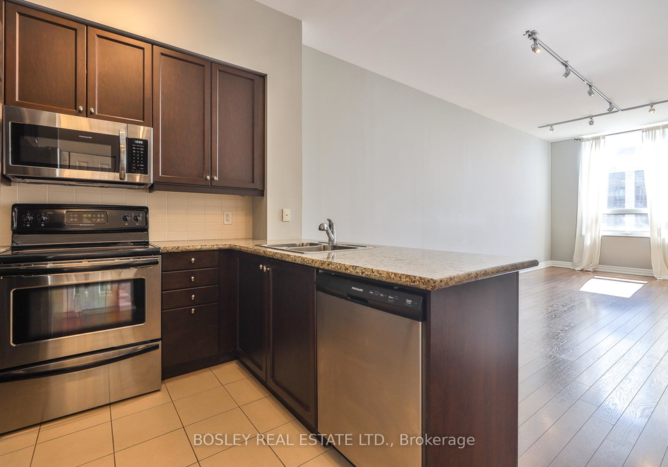 500-st-clair-avenue-w-toronto-ontario-c12411868