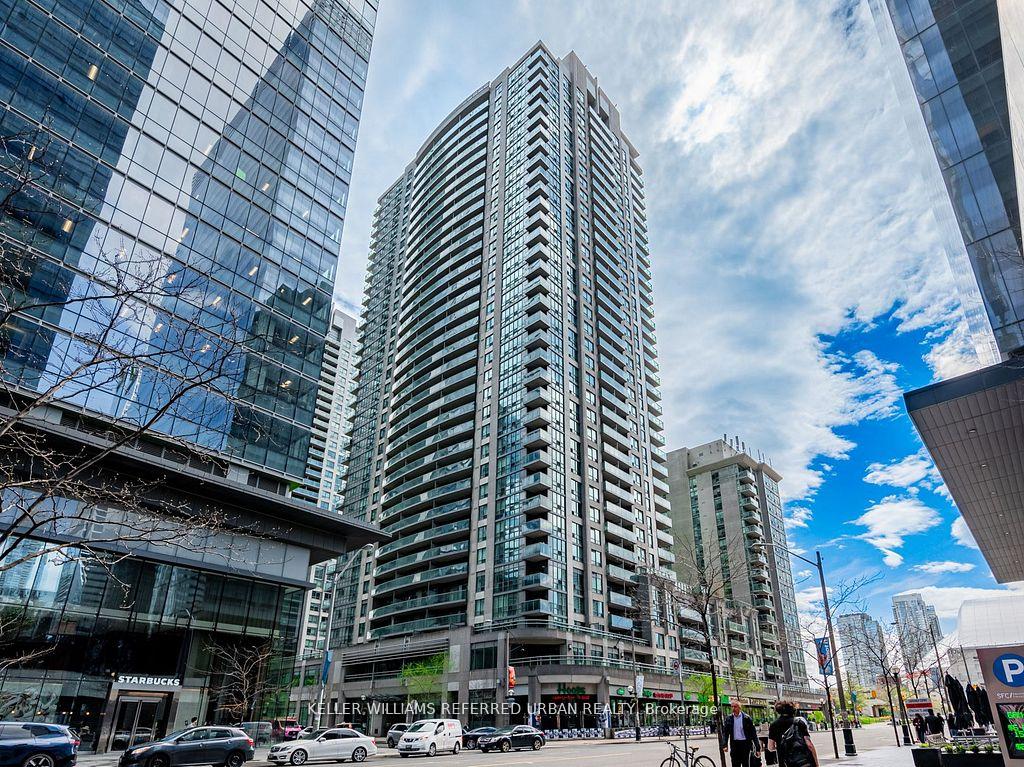 30-grand-trunk-crescent-toronto-ontario-c12412647