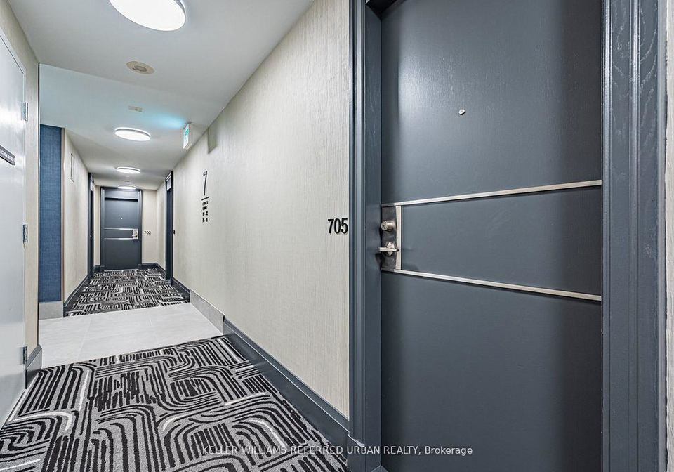 30-grand-trunk-crescent-toronto-ontario-c12412647