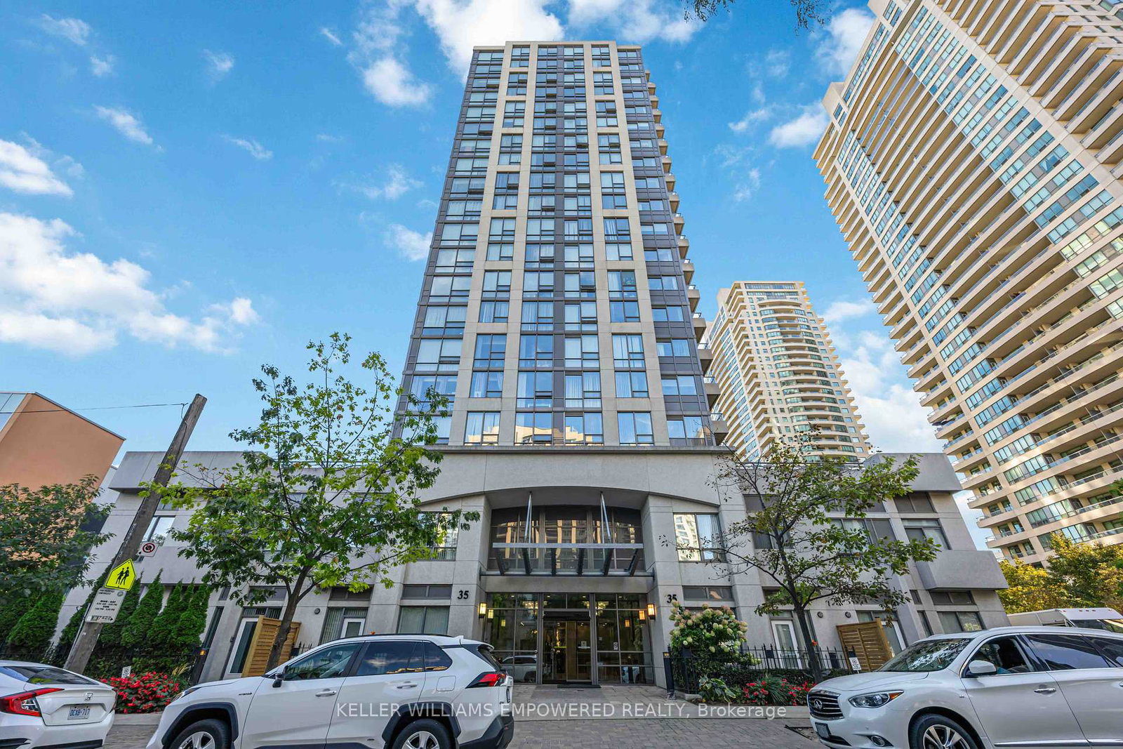35-hollywood-avenue-north-york-ontario-c12412734