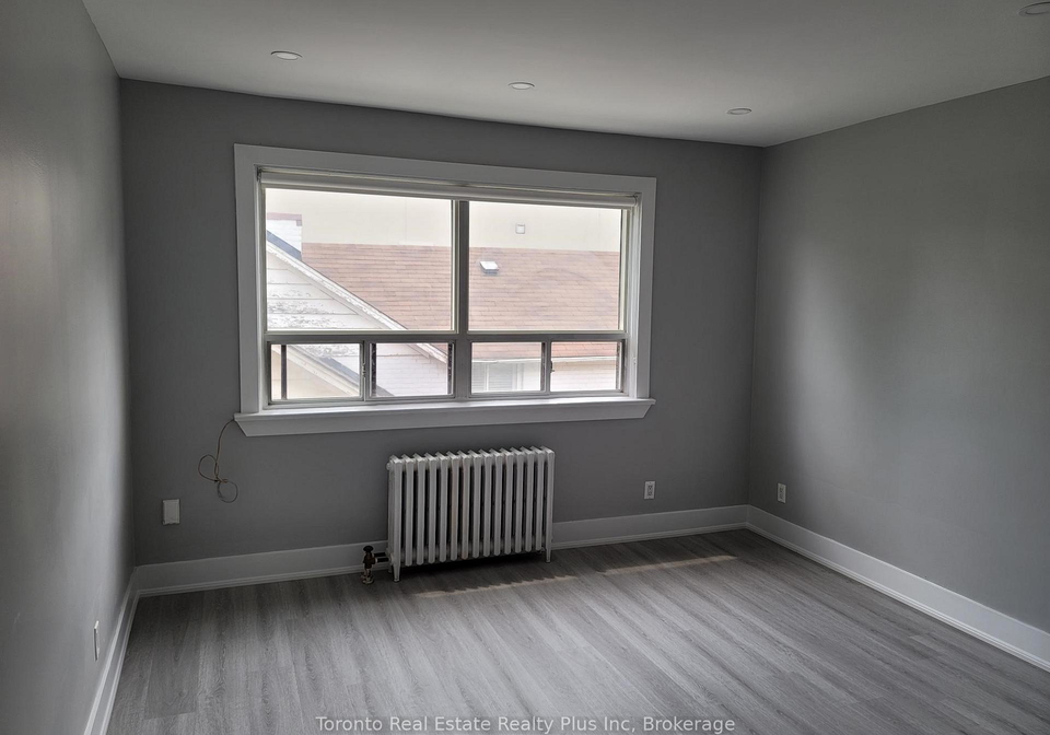 312-douglas-avenue-toronto-ontario-c12413338