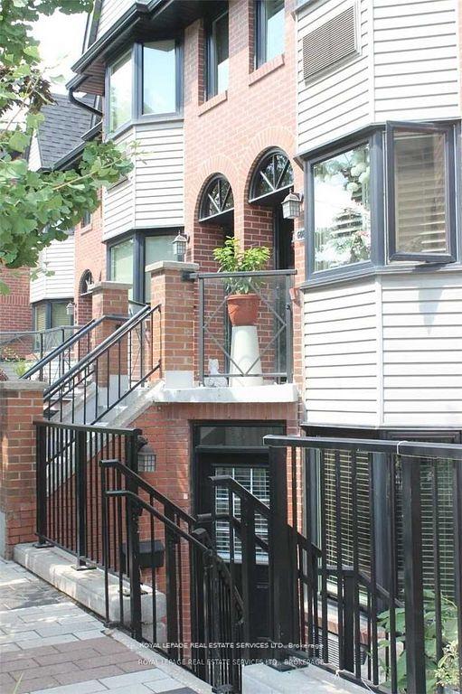 608a-wellington-street-w-toronto-ontario-c12413361