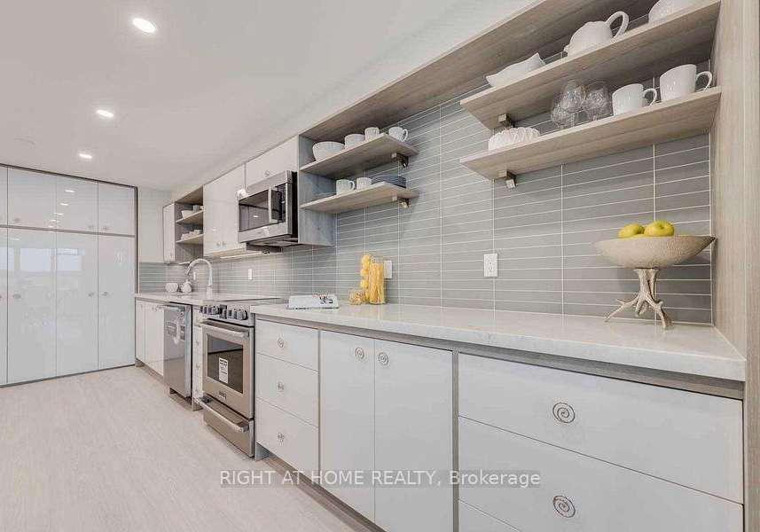 45-carlton-street-toronto-ontario-c12413637