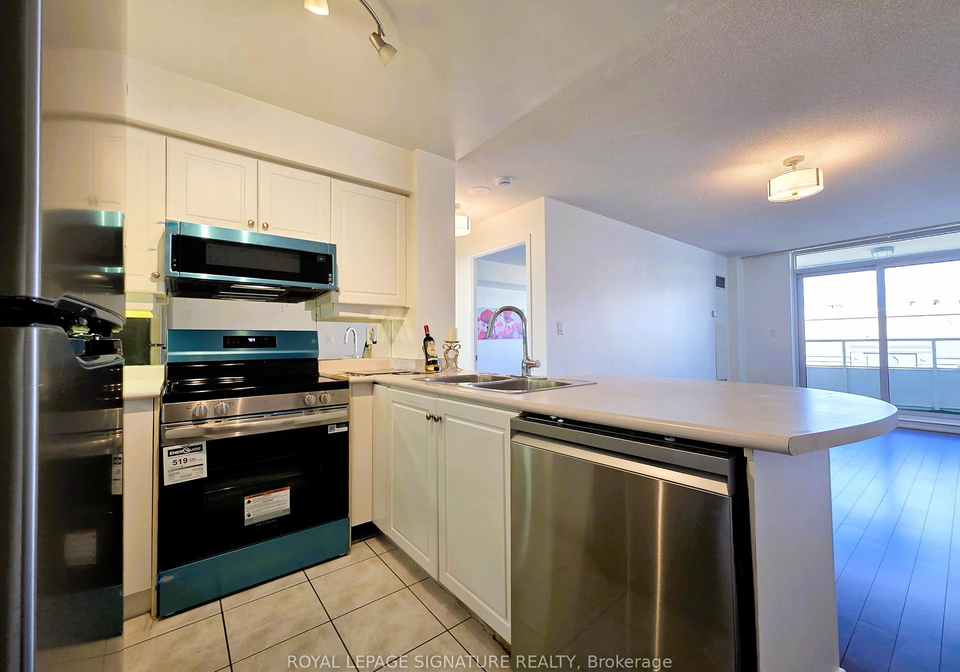 8-rean-drive-north-york-ontario-c12413717