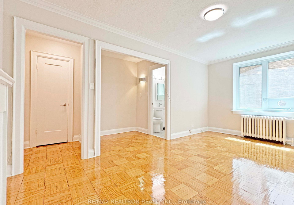 396-avenue-road-toronto-ontario-c12414175