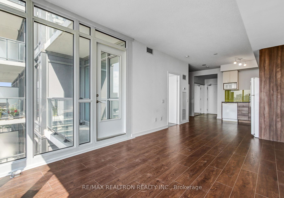 121-mcmahon-drive-north-york-ontario-c12414312