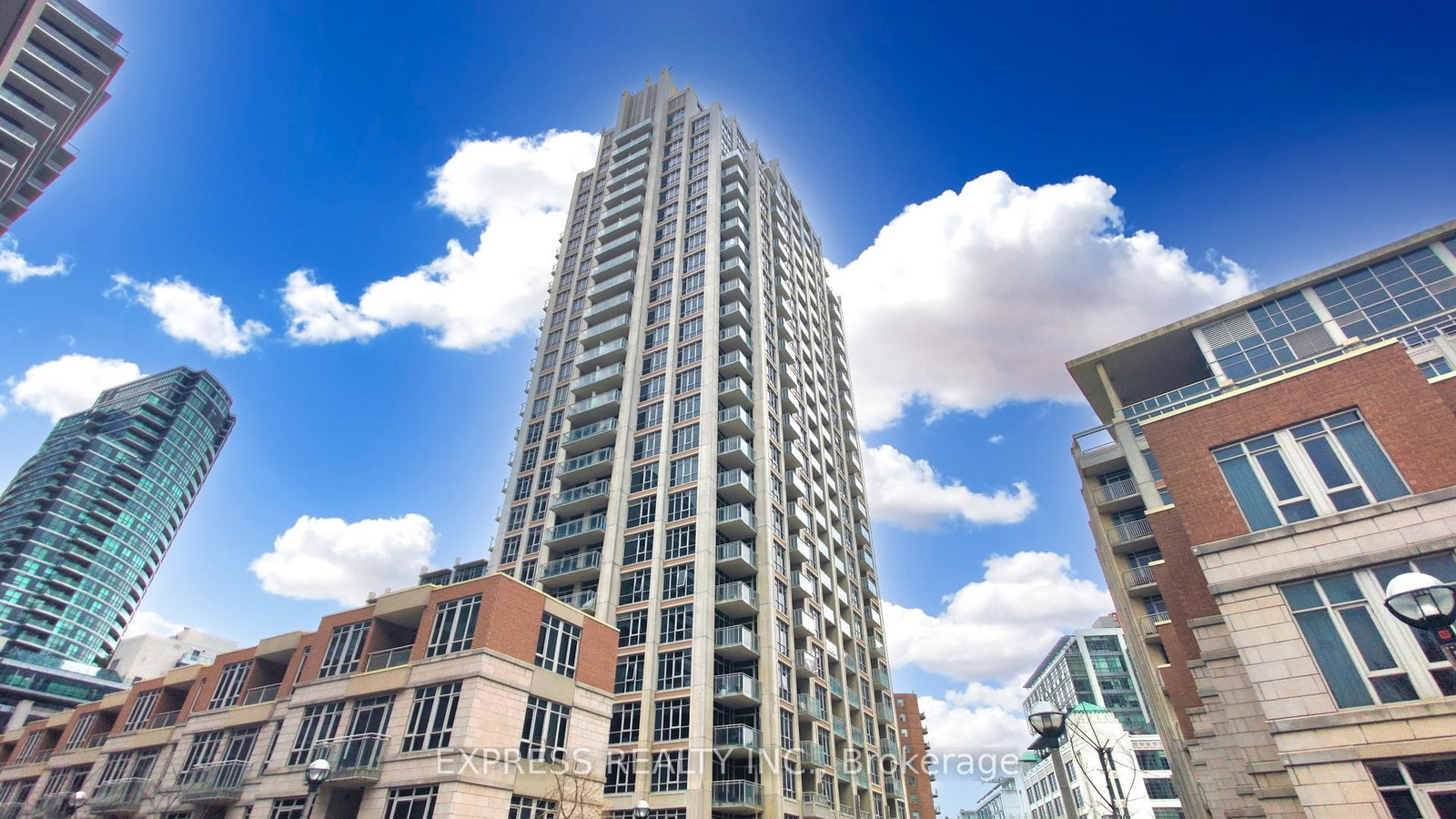 21-grand-magazine-street-toronto-ontario-c12414656