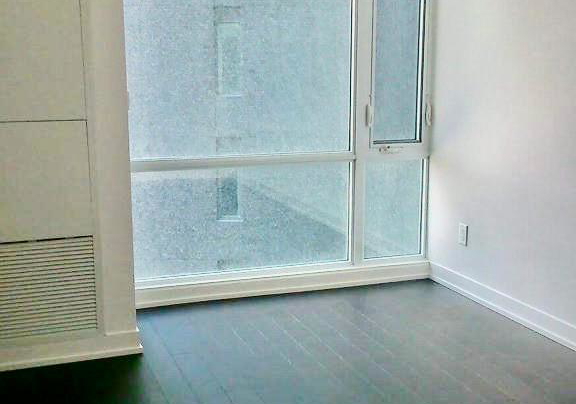 120-bayview-avenue-toronto-ontario-c12415111
