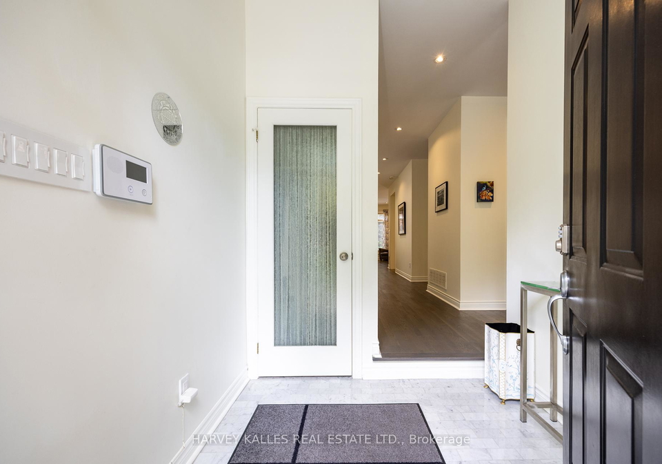 8-weetwood-street-toronto-ontario-c12415216
