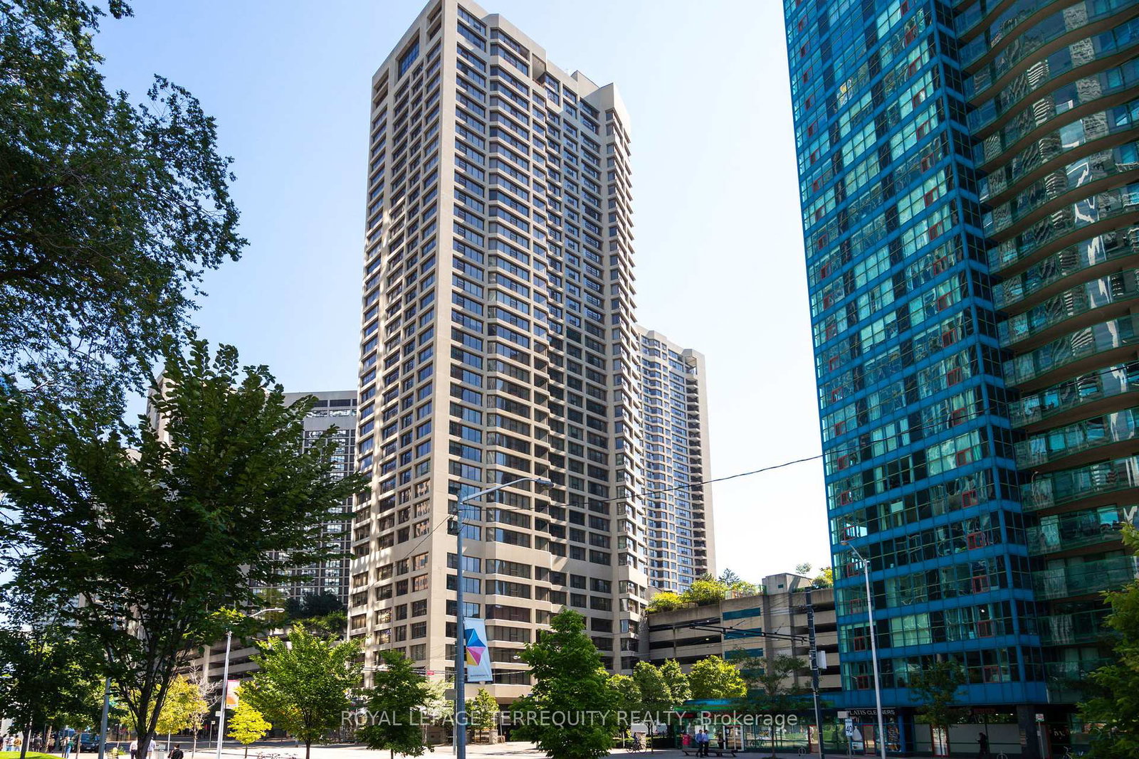 55-harbour-square-toronto-ontario-c12415362