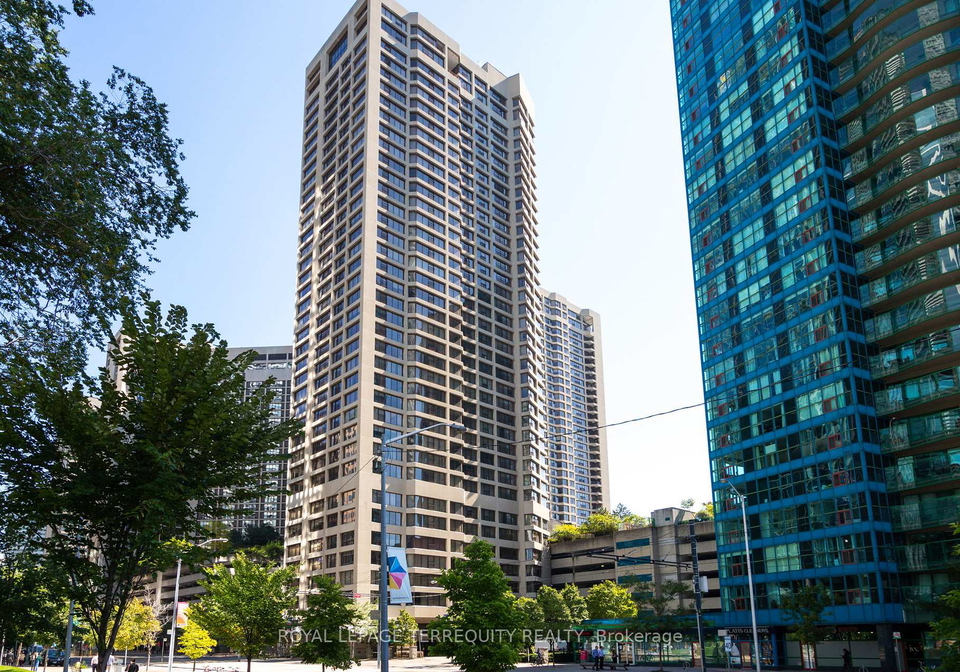 55-harbour-square-toronto-ontario-c12415362