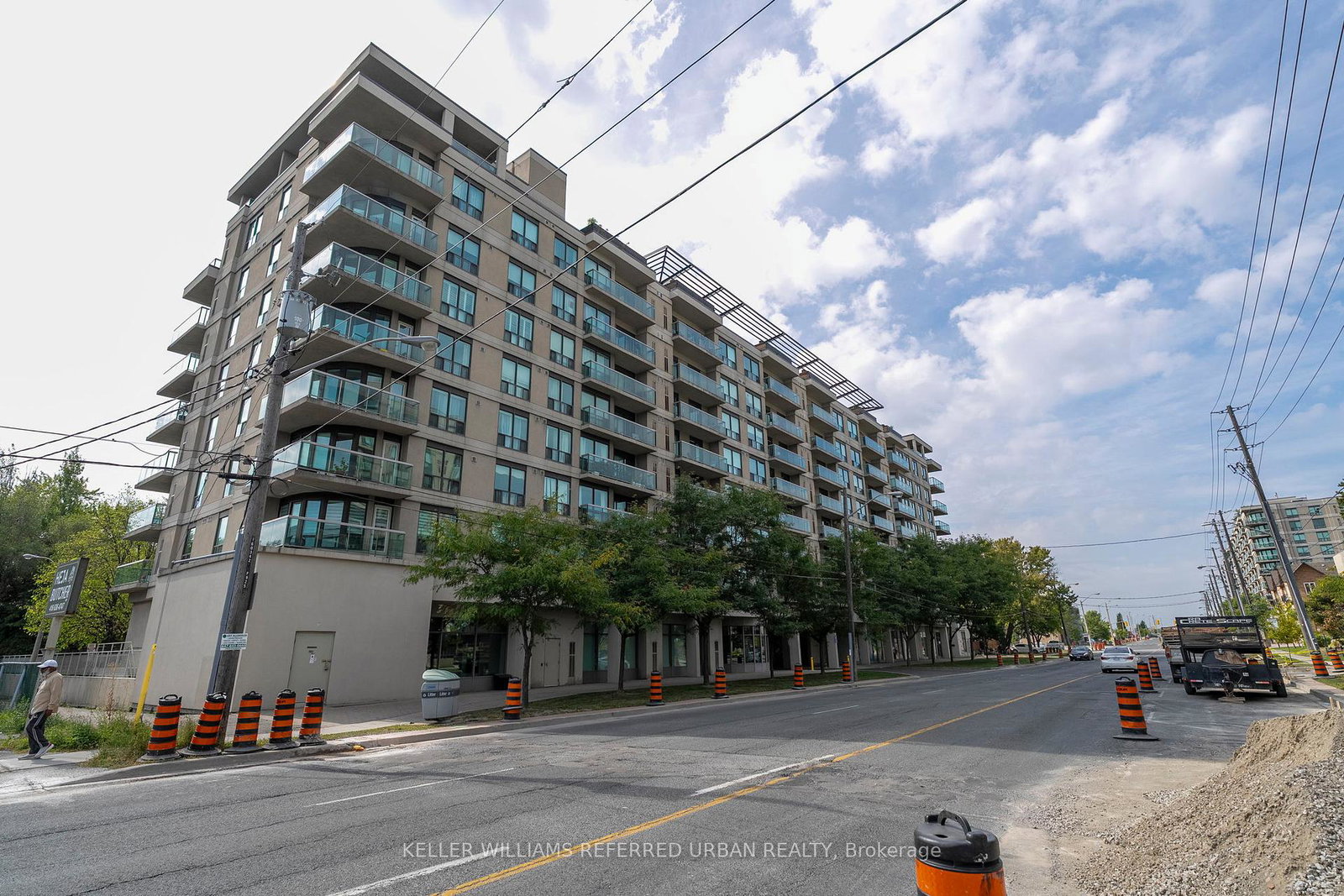 935-sheppard-avenue-w-toronto-ontario-c12415544