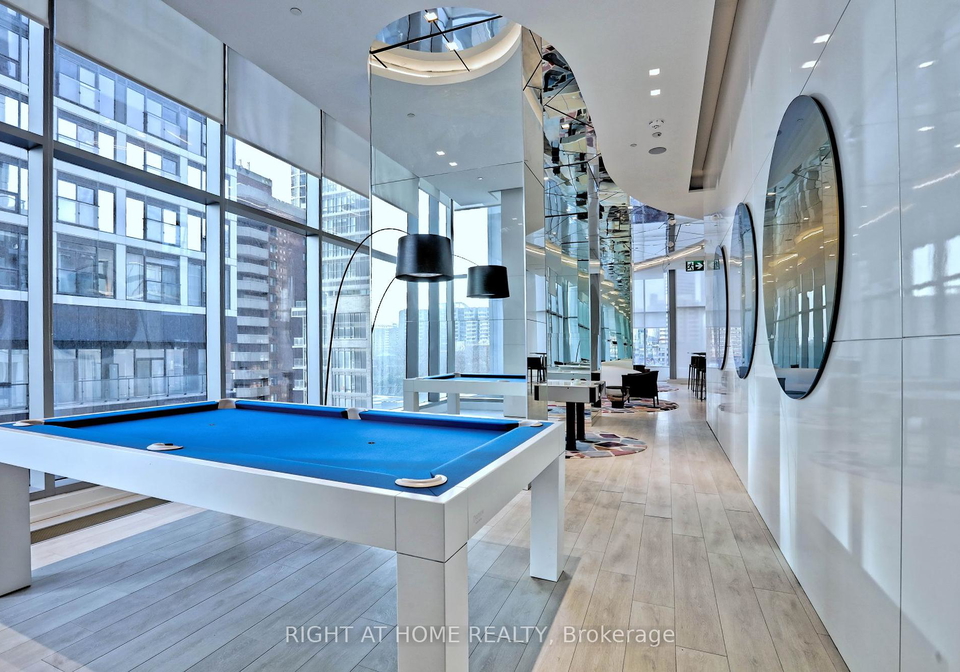 251-jarvis-street-e-toronto-ontario-c12415640