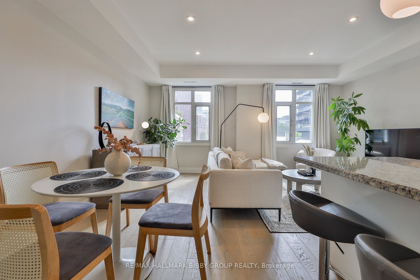 500-richmond-street-w-toronto-ontario-c12415779