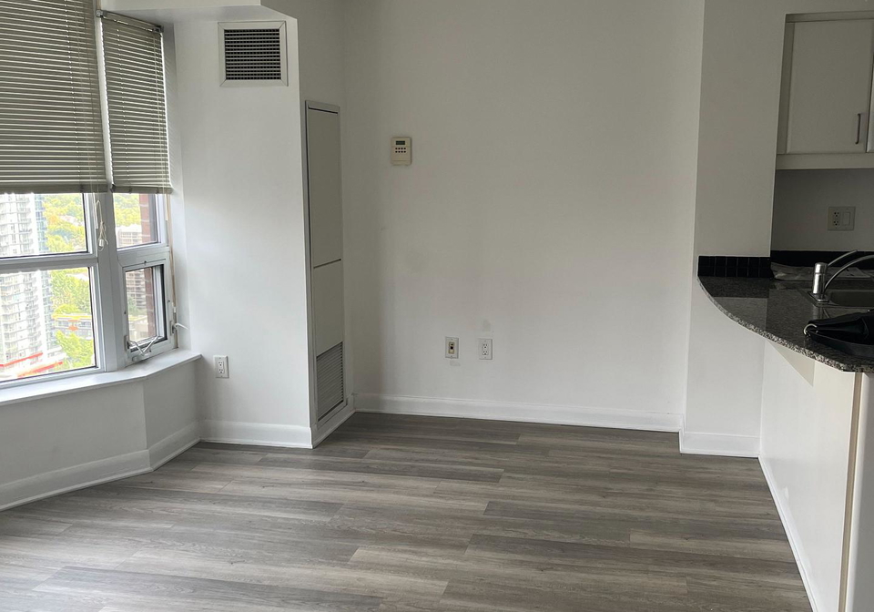 33-e-sheppard-avenue-s-north-york-ontario-c12416016