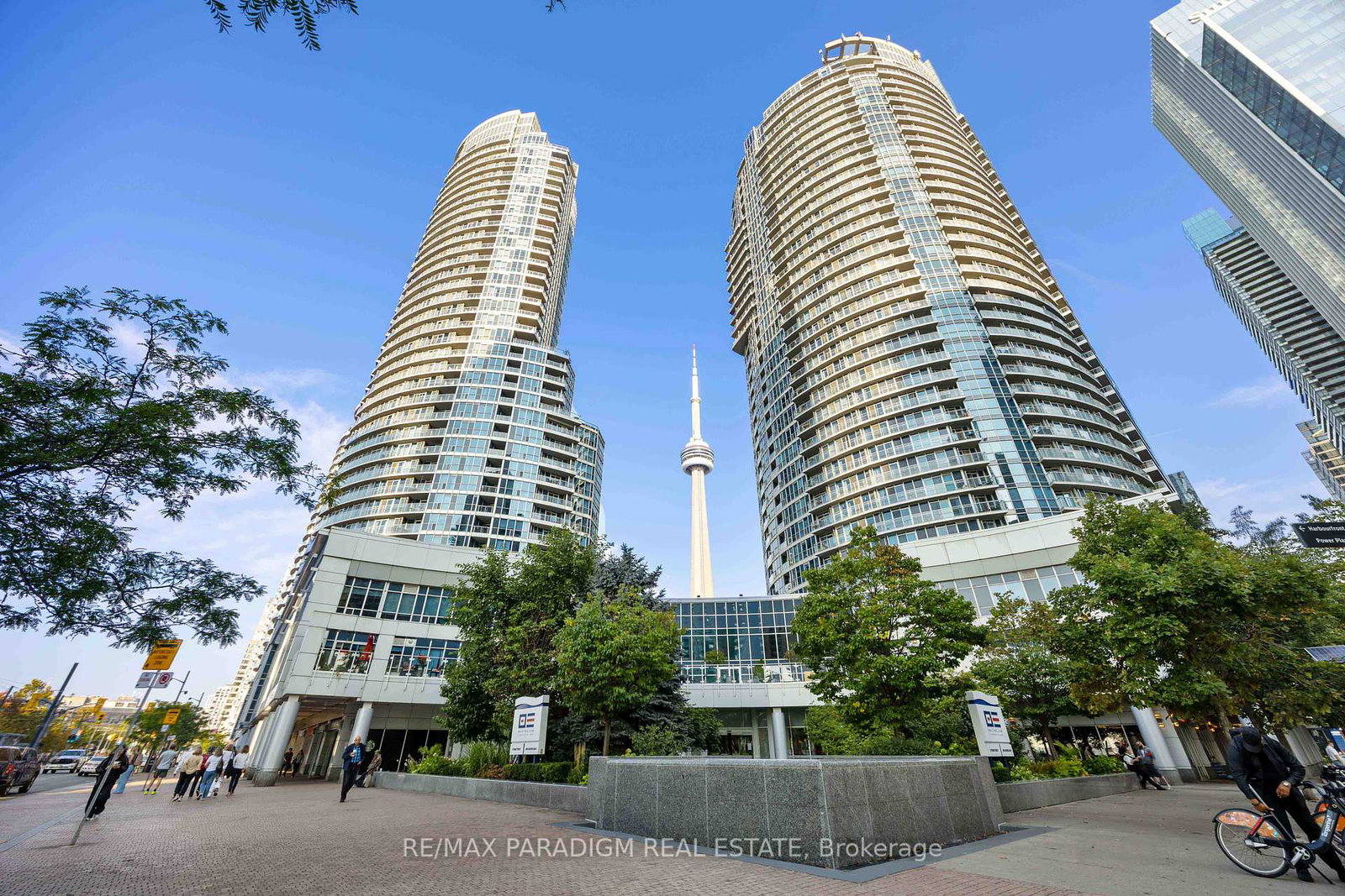 208-queens-quay-w-toronto-ontario-c12416022