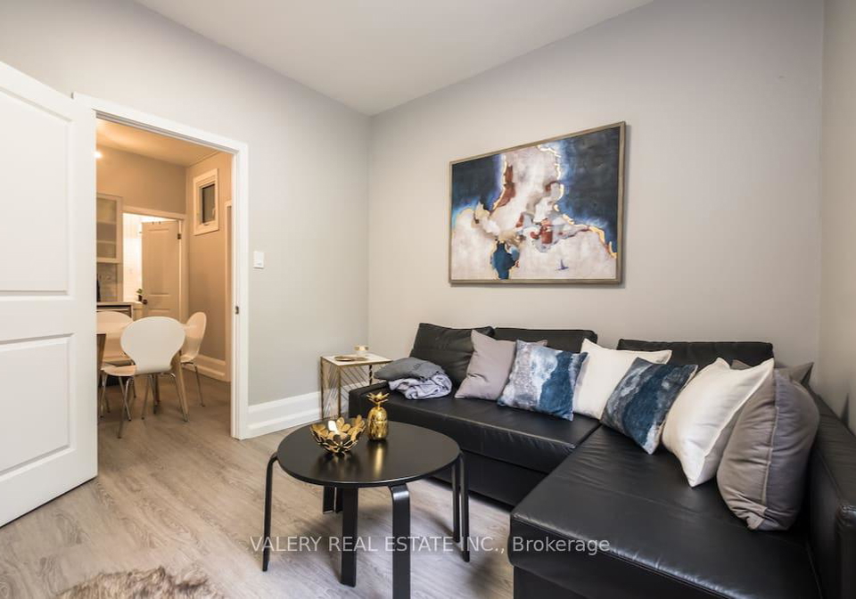 11-st-patricks-square-toronto-ontario-c12416109