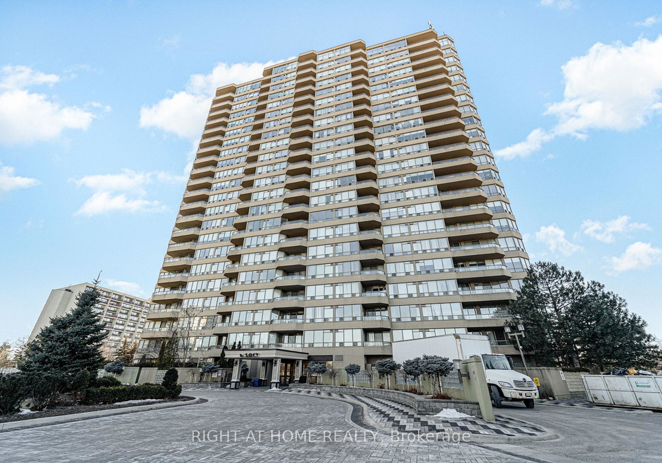 10-torresdale-avenue-toronto-ontario-c12416429