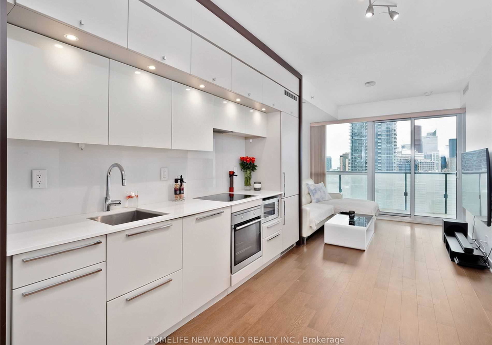 15-grenville-street-toronto-ontario-c12416462