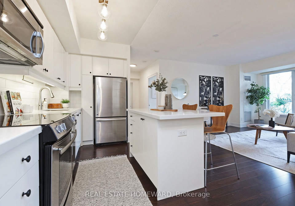 701-sheppard-avenue-w-toronto-ontario-c12416470
