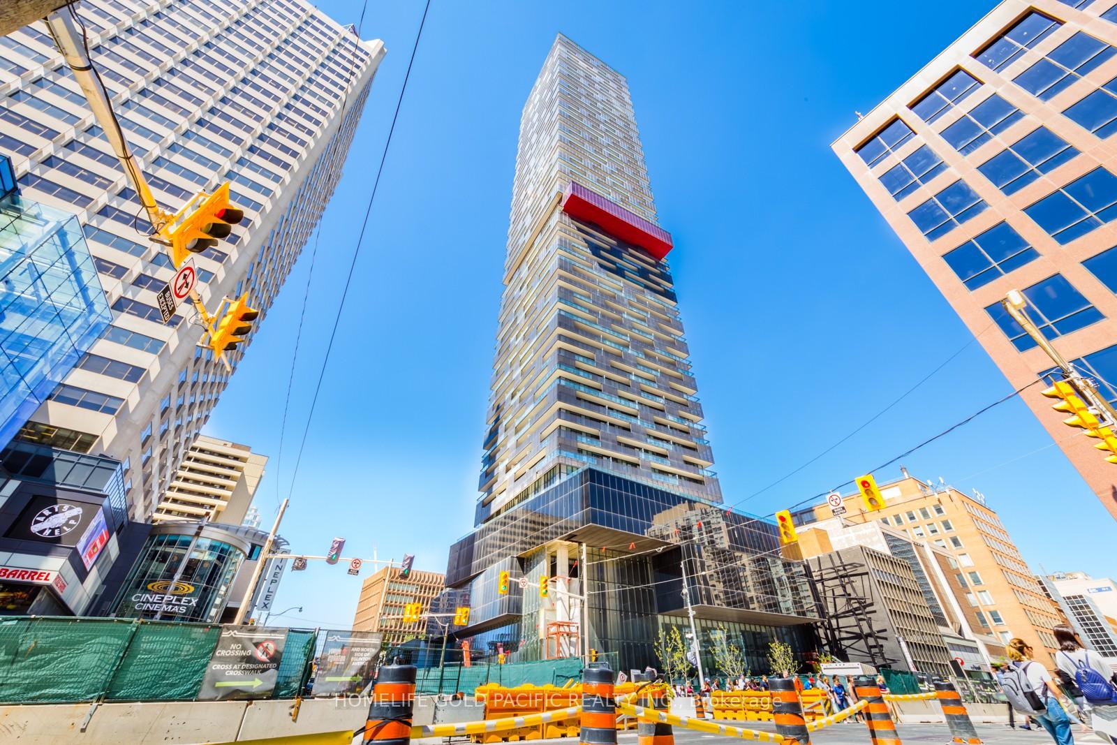 8-eglinton-avenue-e-toronto-ontario-c12416525