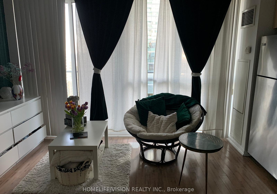 65-bremner-boulevard-toronto-ontario-c12416695