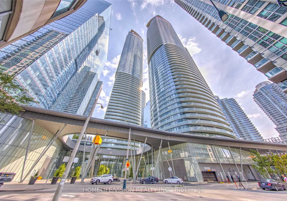 14-york-street-toronto-ontario-c12416725