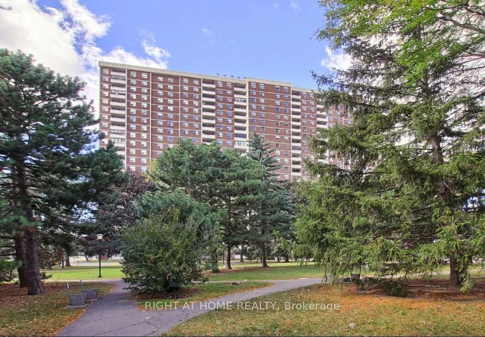 205-hilda-avenue-e-toronto-ontario-c12416791